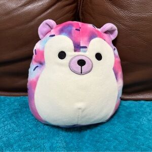 SQUISHMALLOWS Yasmin the Hedgehog 8in